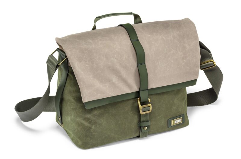 National Geographic RF 2450 Rainforest Medium Messenger