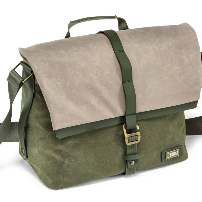 National Geographic RF 2450 Rainforest Medium Messenger