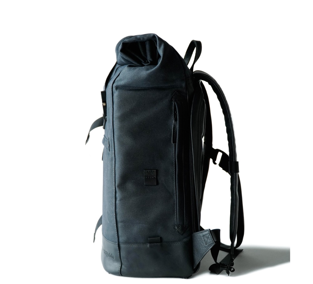backpack-blau-schwarz-602_4